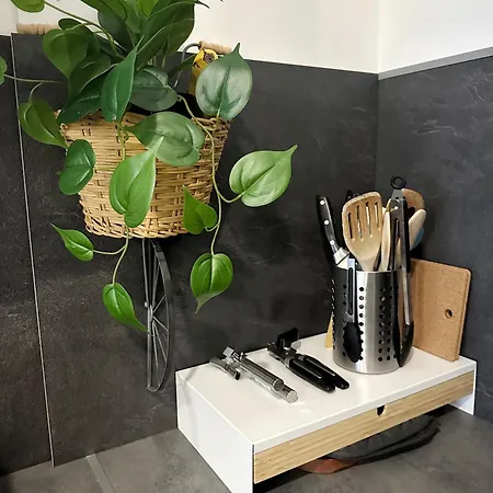 La Croix Blanche - Cosy - Place De Parking Apartment