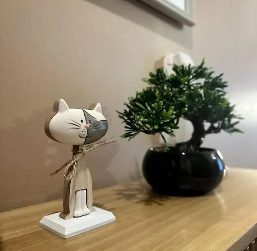 La Croix Blanche - Cosy - Place De Parking レ・サ​​ーブル・ドロンヌ