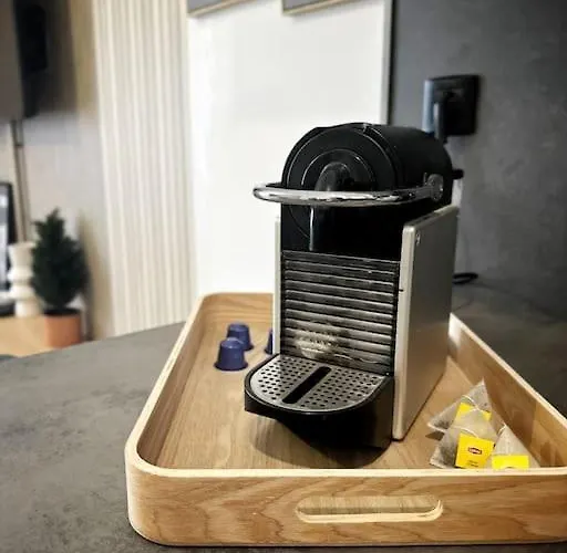 アパート La Croix Blanche - Cosy - Place De Parking レ・サ​​ーブル・ドロンヌ